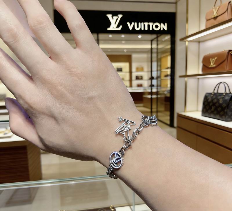 LV Bracelet 03yxs278 (6)