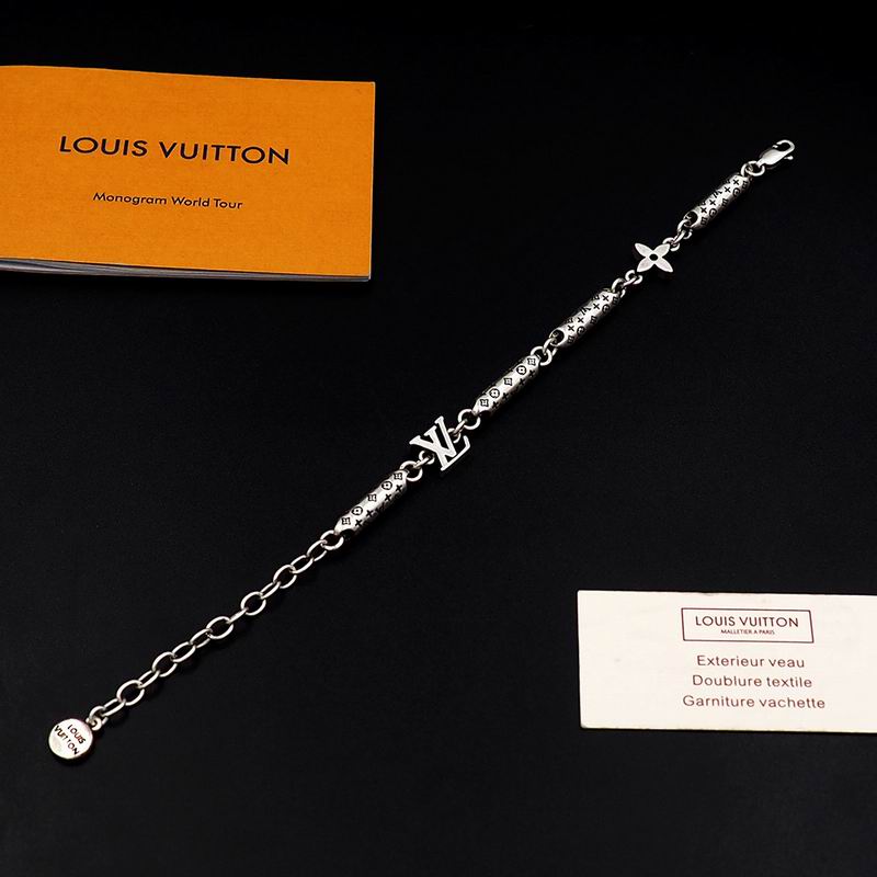 LV Bracelet 03yxs280 (12)
