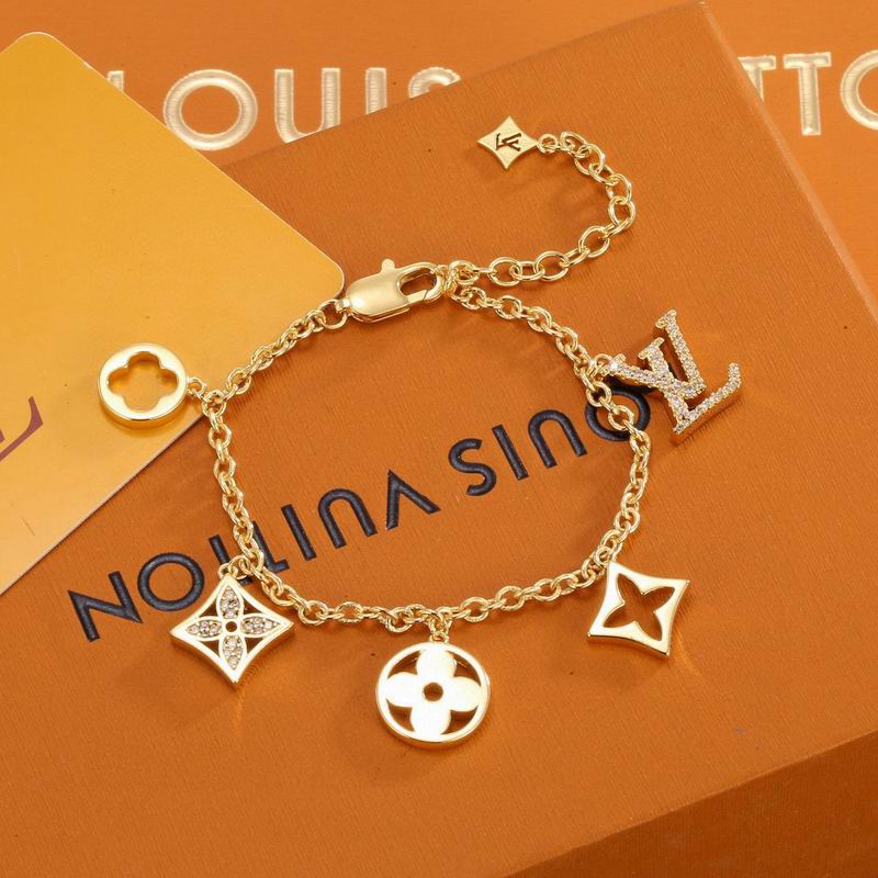 LV Bracelet 03yxs282 (5)