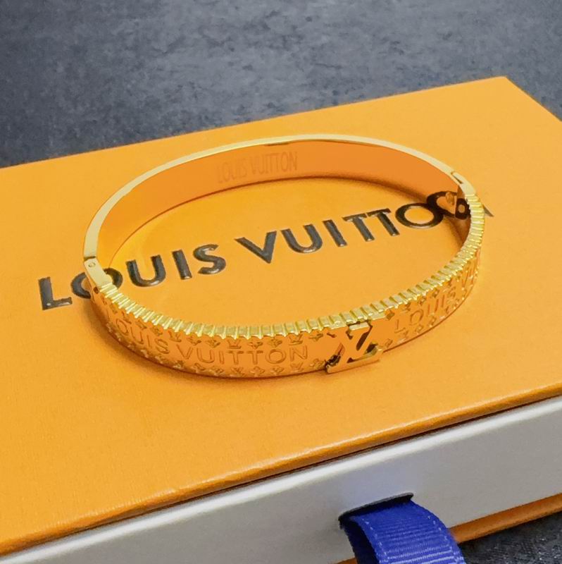 LV Bracelet 03yxs285 (4)