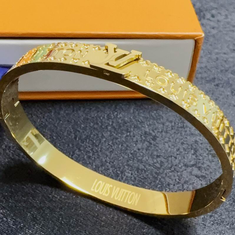 LV Bracelet 03yxs285 (5)