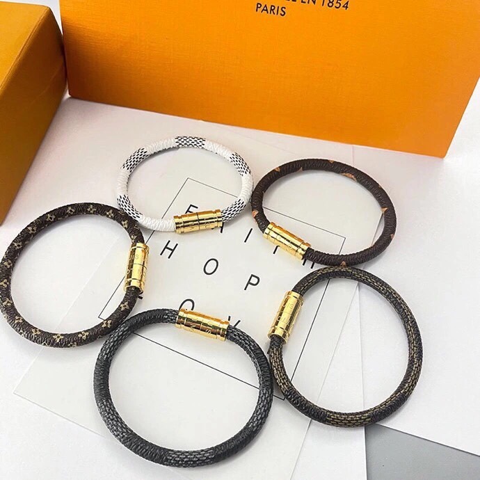 LV Bracelet 03yxs286 (1)