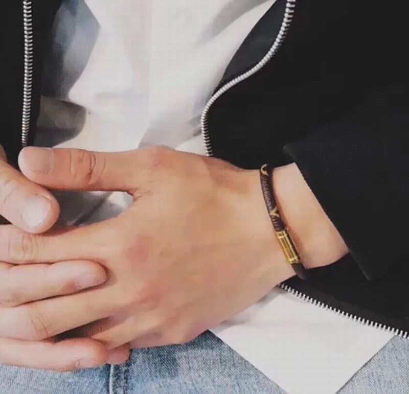 LV Bracelet 03yxs286 (8)