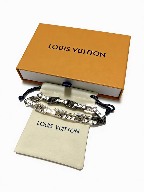 LV Bracelet 03yxs290 (6)