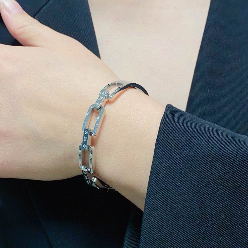 LV Bracelet 03yxs293 (3)