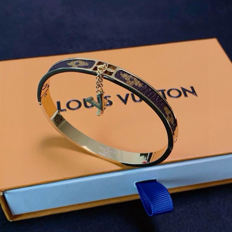 LV Bracelet 03yxs294 (5)