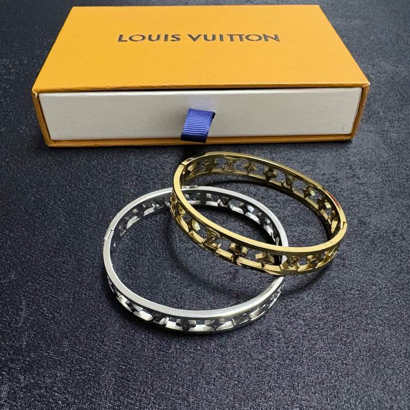 LV Bracelet 03yxs296 (3)