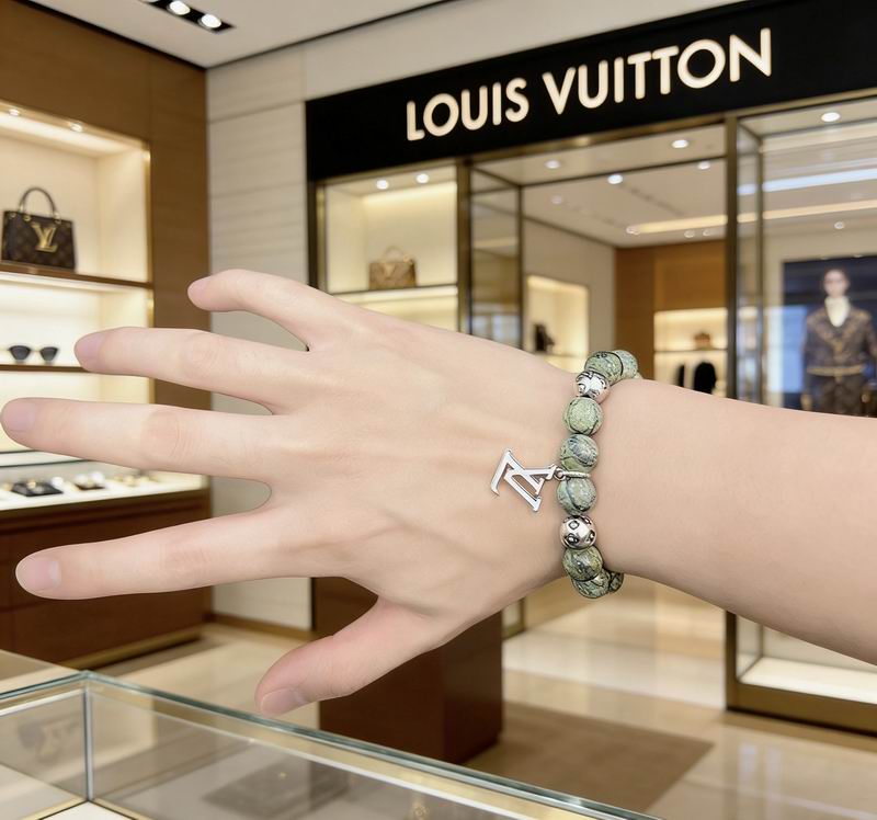 LV Bracelet 03yxs30 (4)