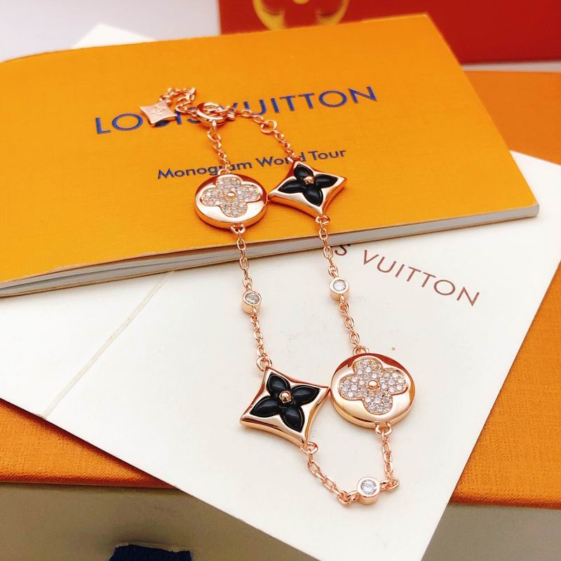 LV Bracelet 03yxs300 (14)