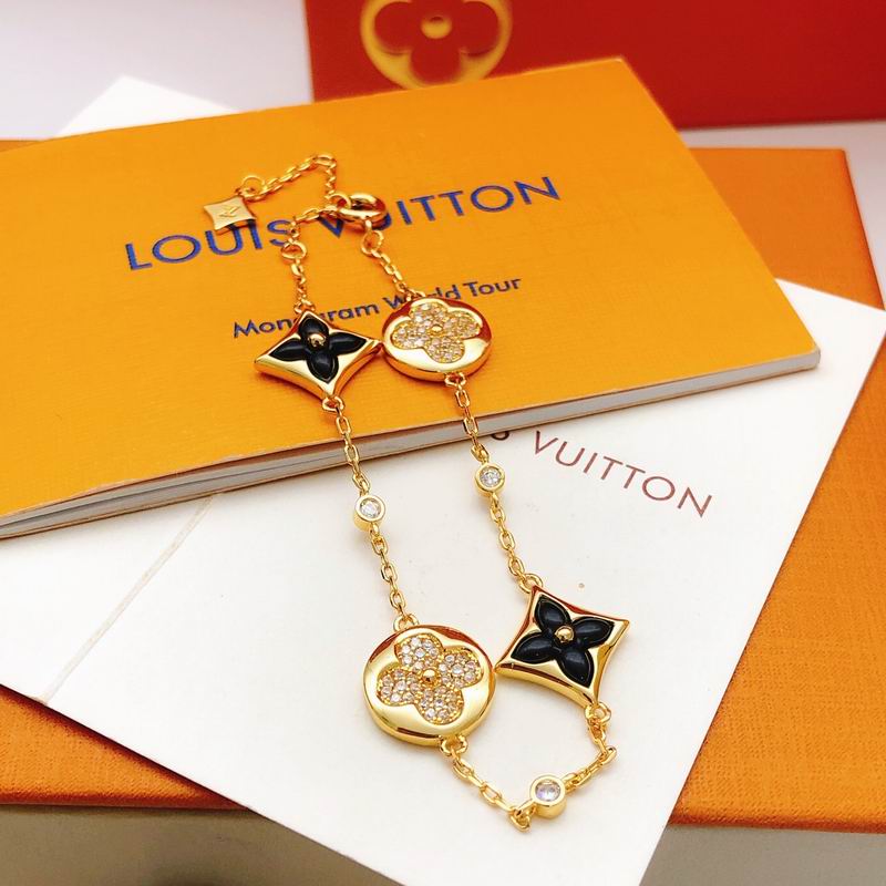 LV Bracelet 03yxs300 (2)