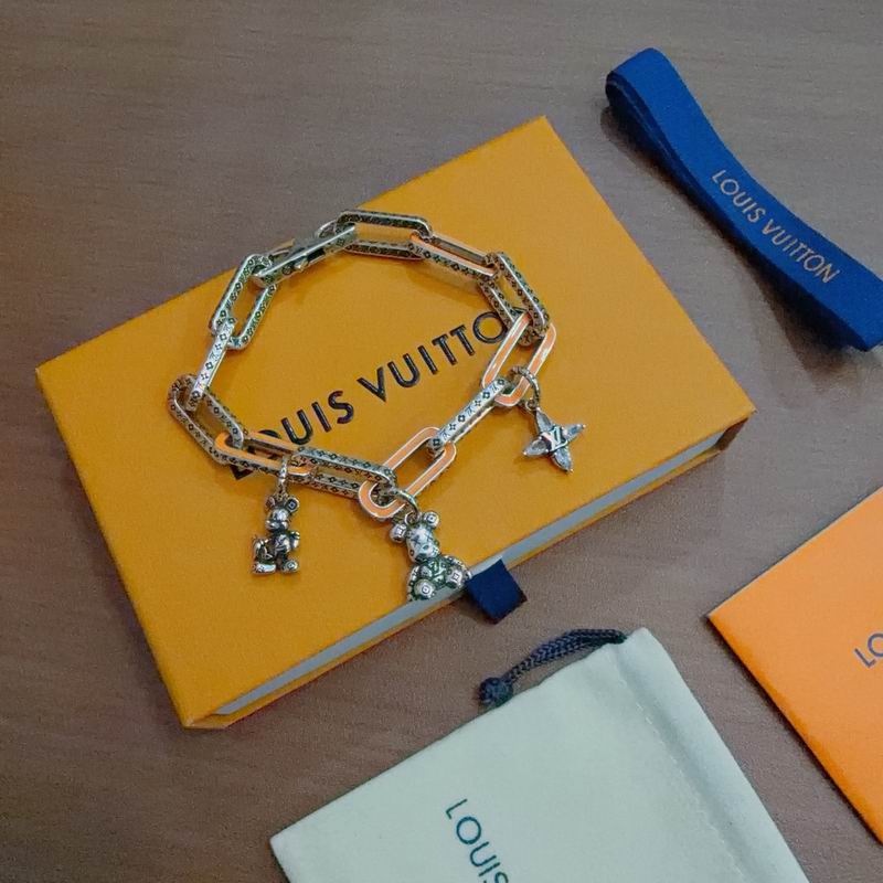 LV Bracelet 03yxs305 (1)