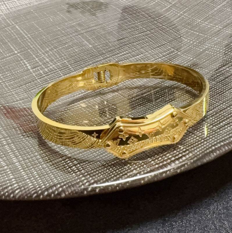 LV Bracelet 03yxs309 (7)