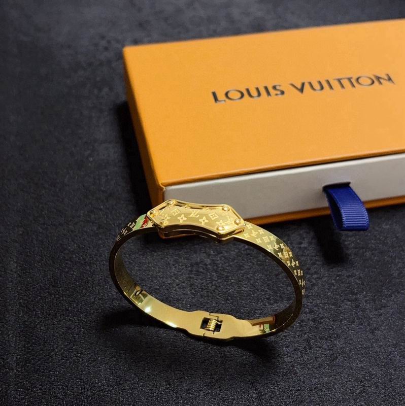 LV Bracelet 03yxs309 (9)