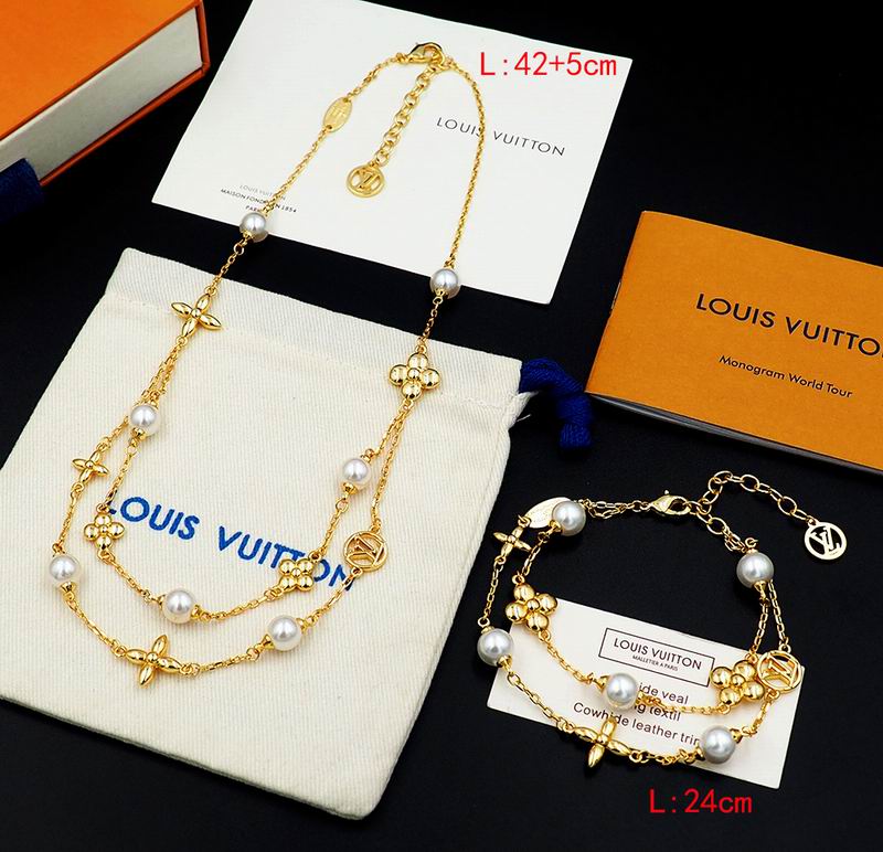 LV Bracelet 03yxs313 (11)