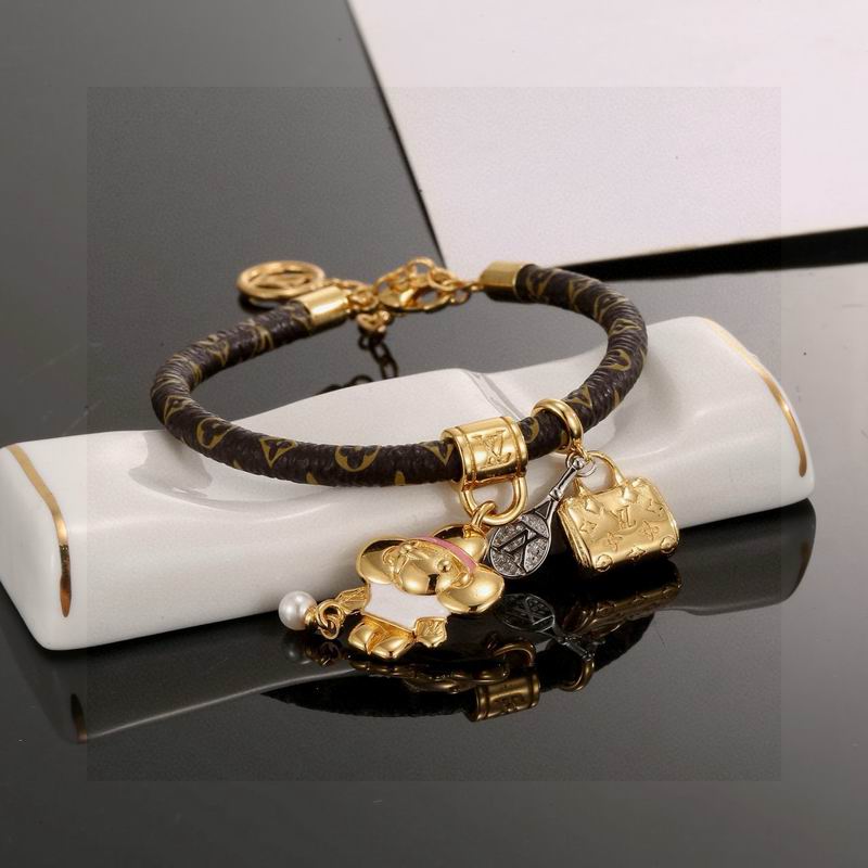 LV Bracelet 03yxs315 (2)