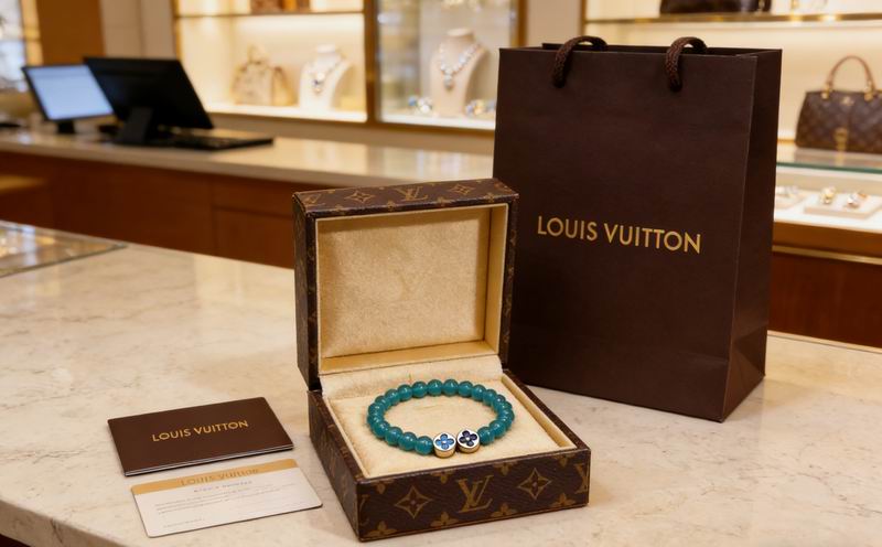 LV Bracelet 03yxs39 (1)