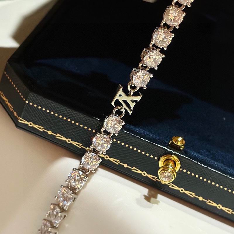 LV Bracelet 04yxs323 (6)