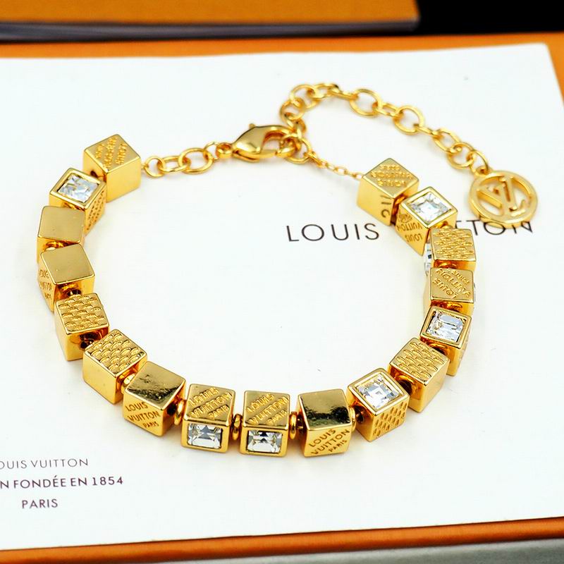 LV Bracelet 04yxs327 (14)