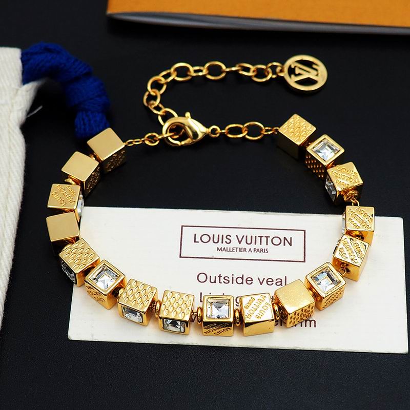 LV Bracelet 04yxs327 (20)