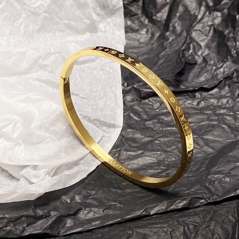 LV Bracelet 04yxs333 (6)