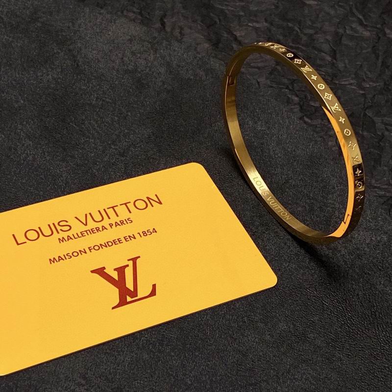 LV Bracelet 04yxs333 (8)