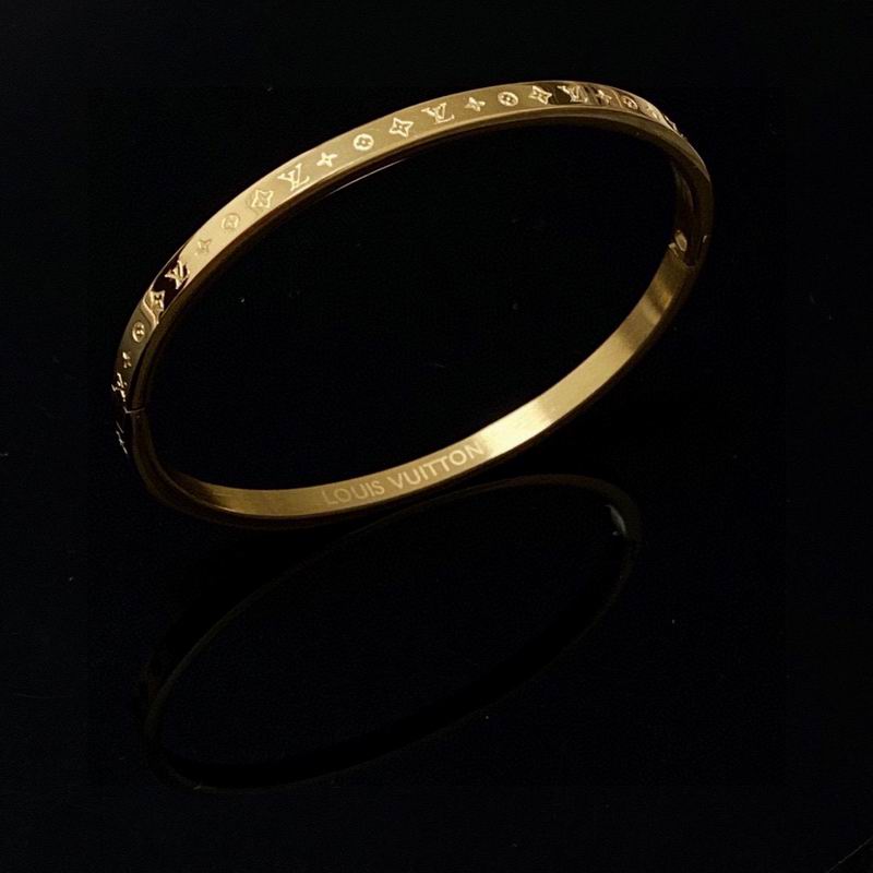 LV Bracelet 04yxs333 (9)