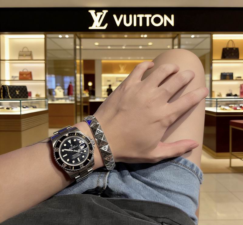LV Bracelet 04yxs336 (4)