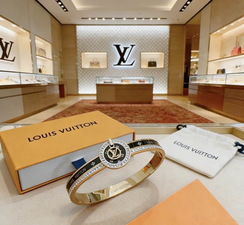 LV Bracelet 04yxs346 (6)
