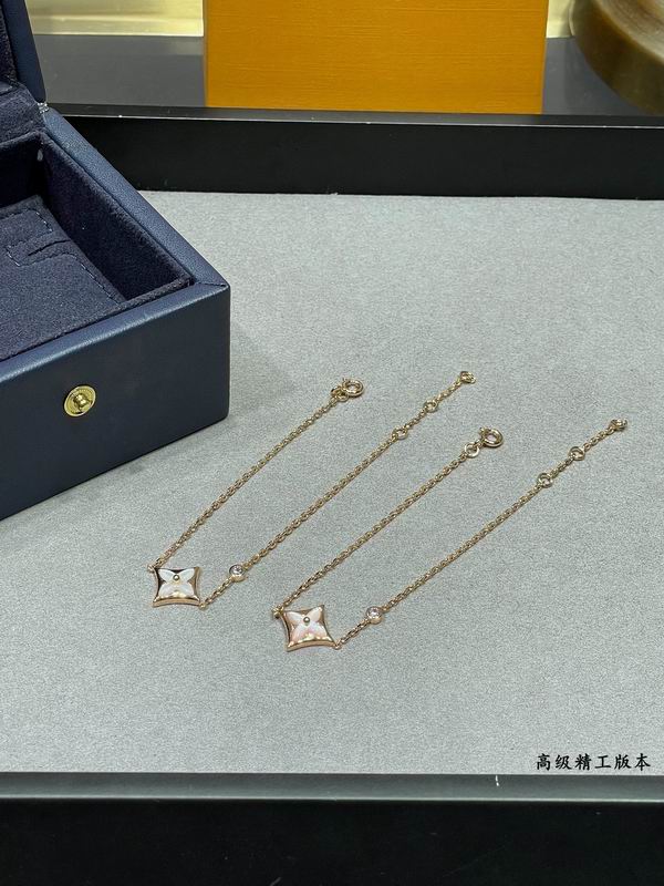 LV Bracelet 04yxs348 (6)