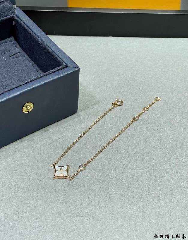 LV Bracelet 04yxs348 (8)