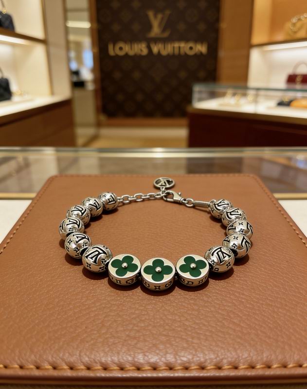 LV Bracelet 04yxs352 (5)