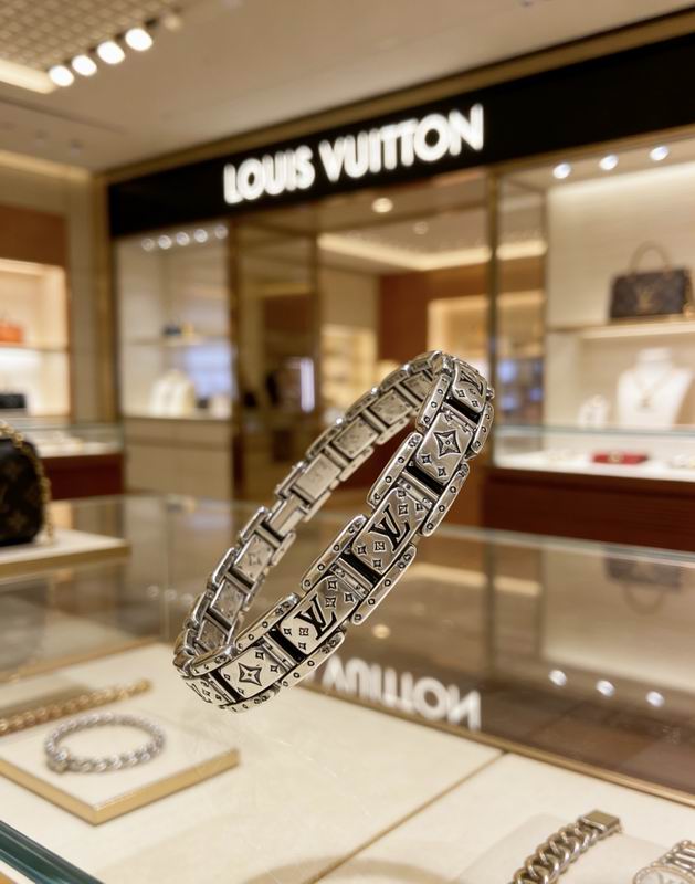 LV Bracelet 04yxs353 (8)