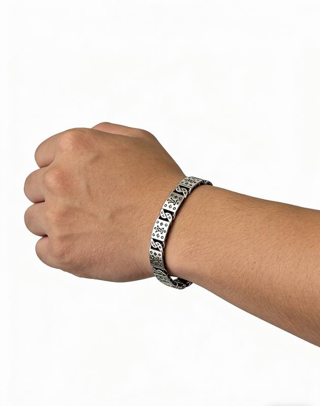 LV Bracelet 04yxs356 (4)