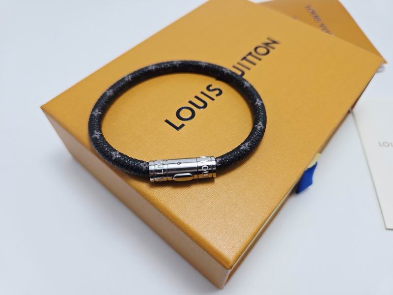 LV Bracelet 04yxs361 (6)
