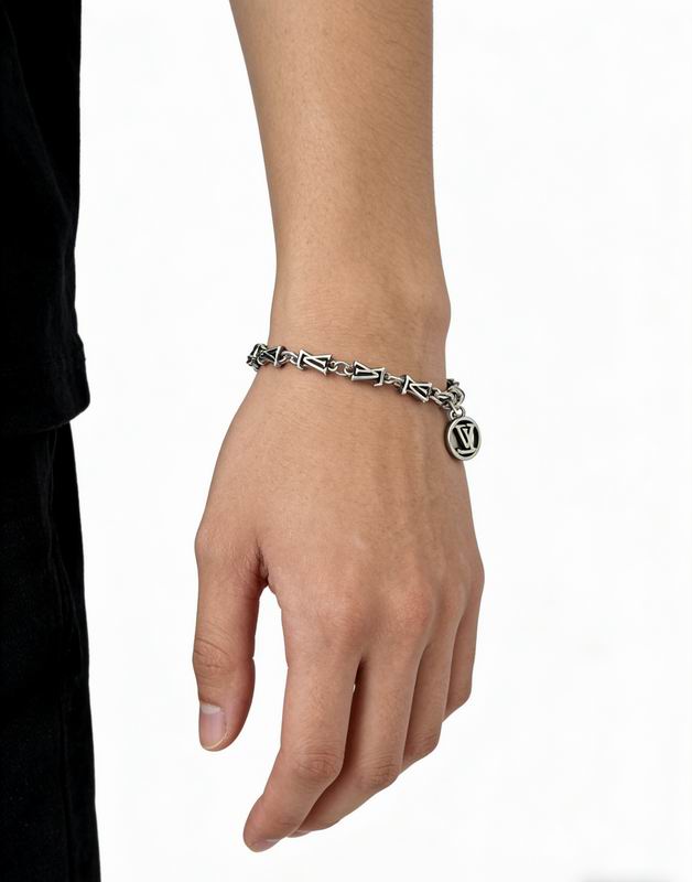 LV Bracelet 04yxs364 (4)