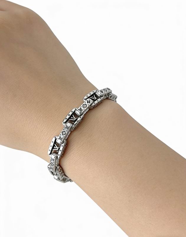 LV Bracelet 04yxs368 (6)