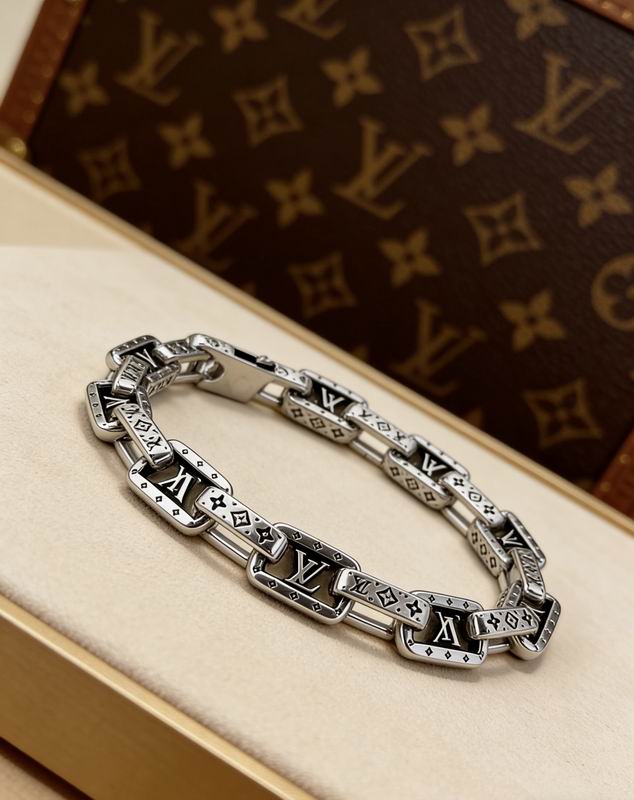LV Bracelet 04yxs368 (9)