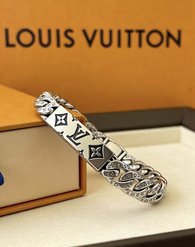 LV Bracelet 04yxs372 (9)