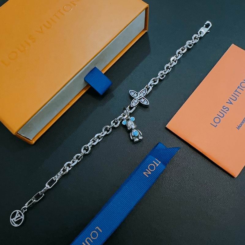 LV Bracelet 04yxs379 (5)