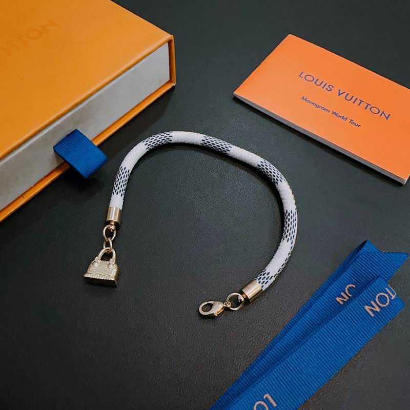 LV Bracelet 04yxs380 (9)