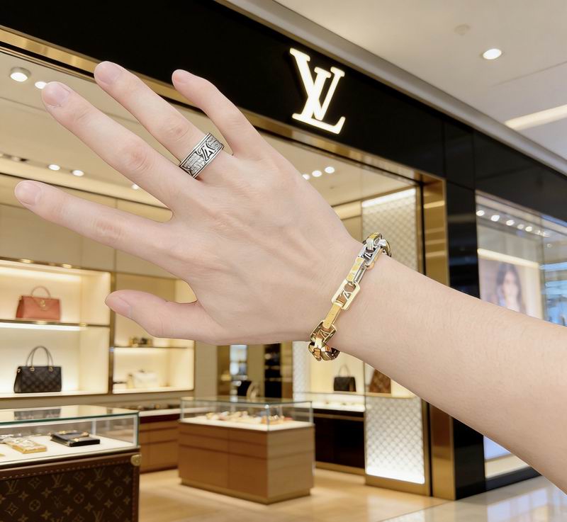 LV Bracelet 04yxs393 (6)