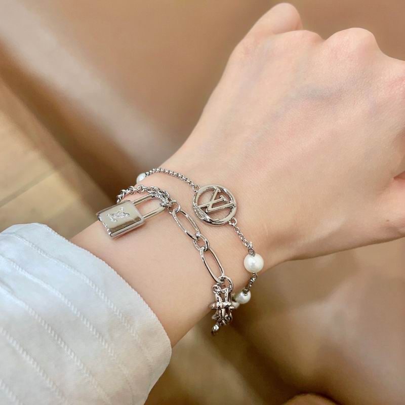 LV Bracelet 04yxs399 (11)