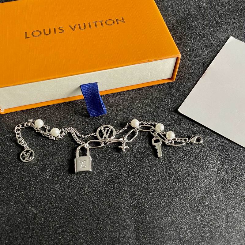 LV Bracelet 04yxs399 (13)
