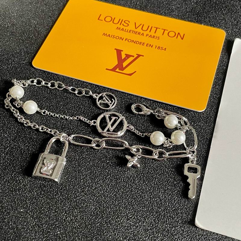 LV Bracelet 04yxs399 (15)