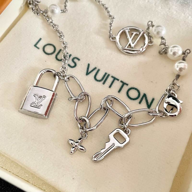 LV Bracelet 04yxs399 (16)
