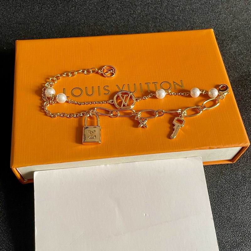 LV Bracelet 04yxs399 (6)
