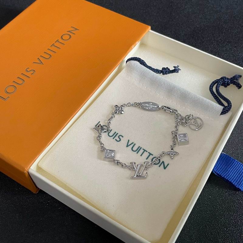 LV Bracelet 04yxs400 (6)