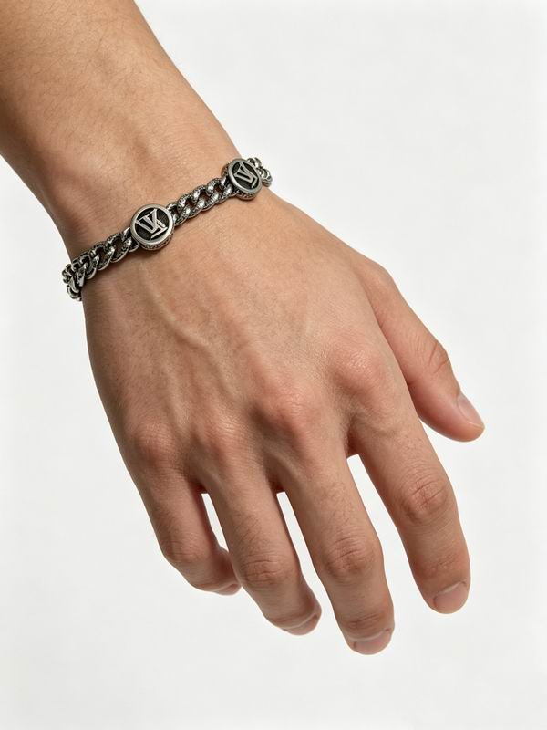 LV Bracelet 04yxs401 (4)