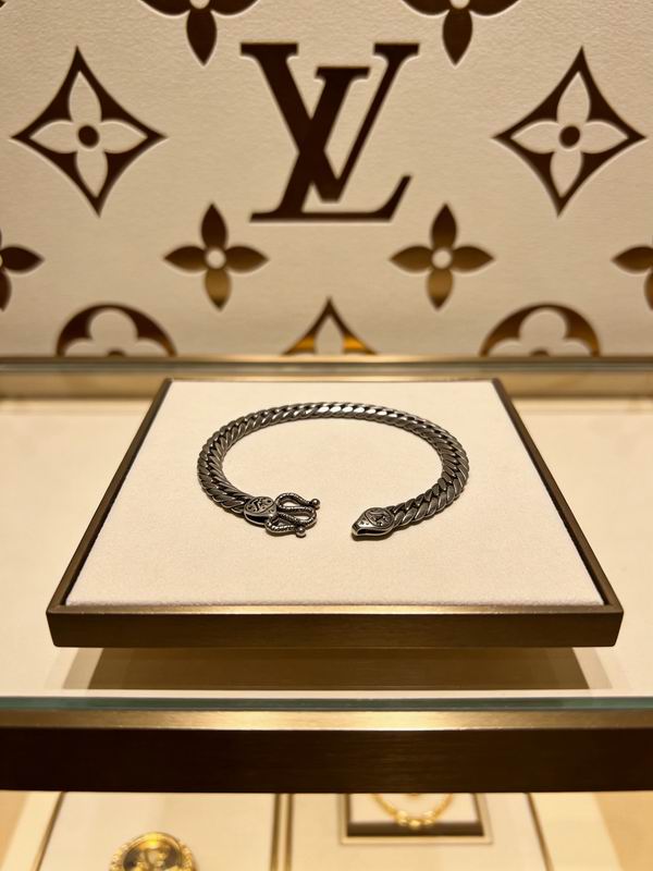 LV Bracelet 04yxs404 (6)