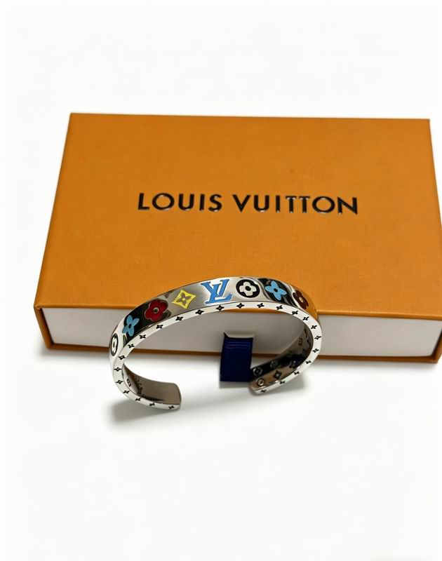LV Bracelet 04yxs407 (1)